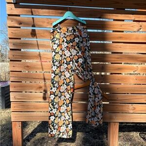 Le Lis Vibrant Floral Trousers